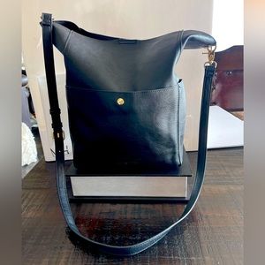 LOUENHIDE bucket bag